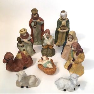 10 Pc Nativity Scene Pocelain Figurines